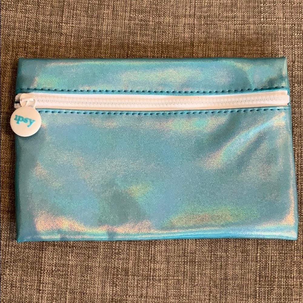 ⭐️ 3 for 10 ⭐️ Ipsy metallic bag